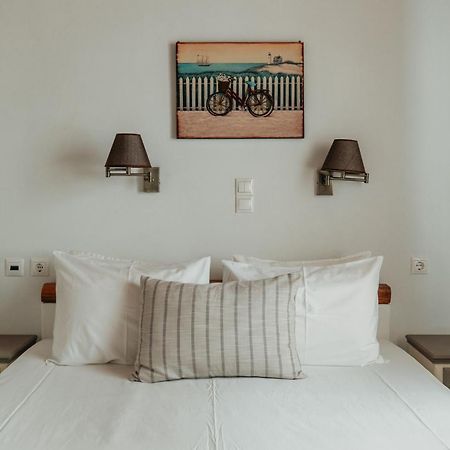 Galazio Seaside Apartments Livadakia Luaran gambar