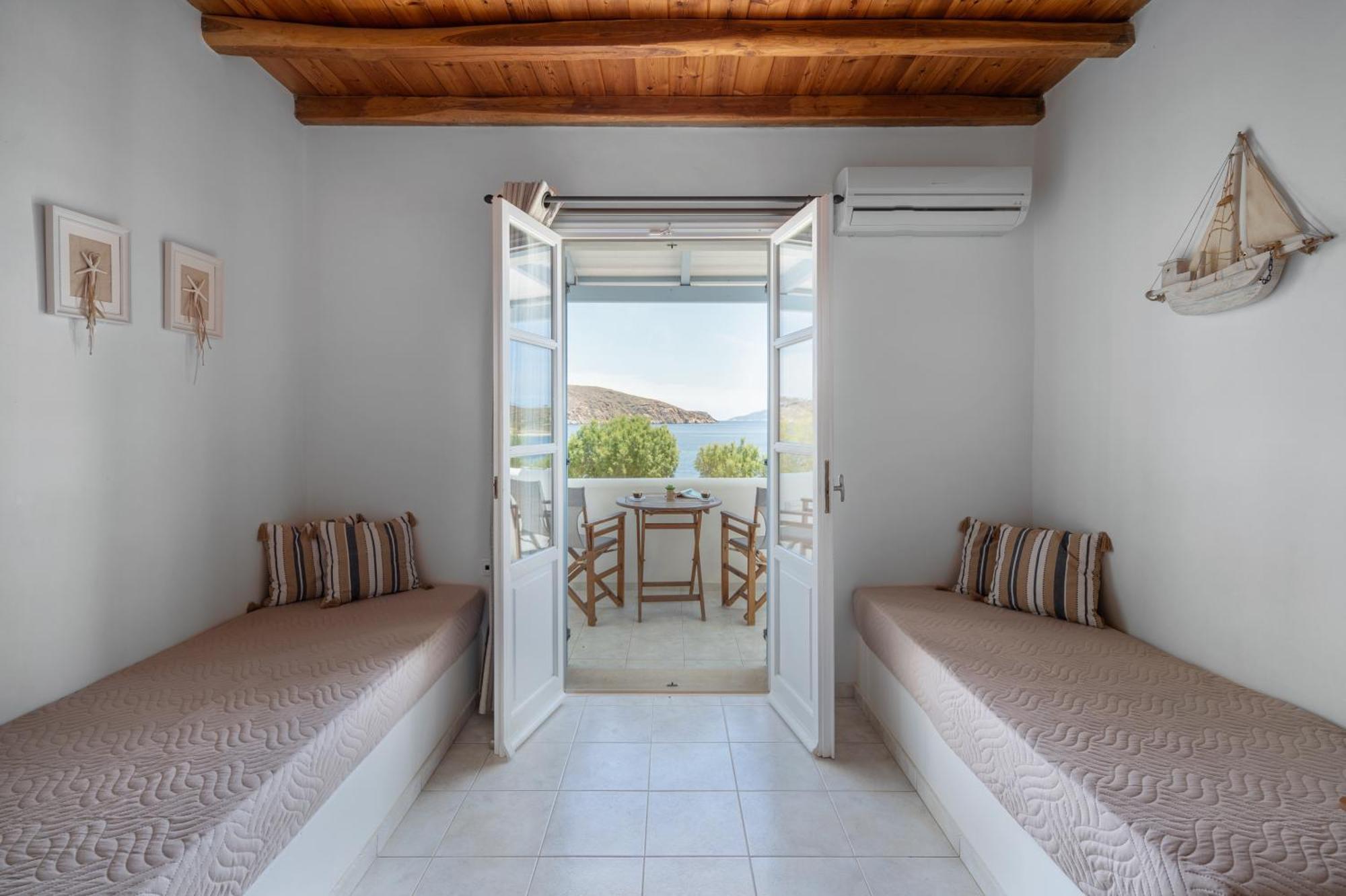 Galazio Seaside Apartments Livadakia Luaran gambar
